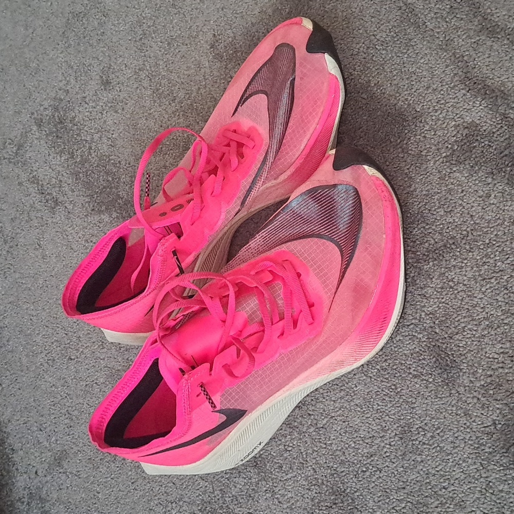 Nike Vapormax 12 pink